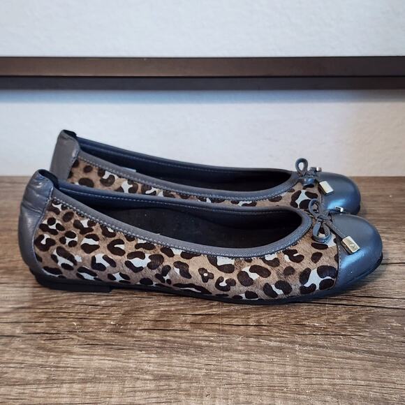 Vionic Minna Women's Slip-On Flats Casual Shoes Size 7 Gray/Leopard Print - Picture 3 of 8